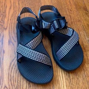 Chaco Cloud Sandals (size 7)